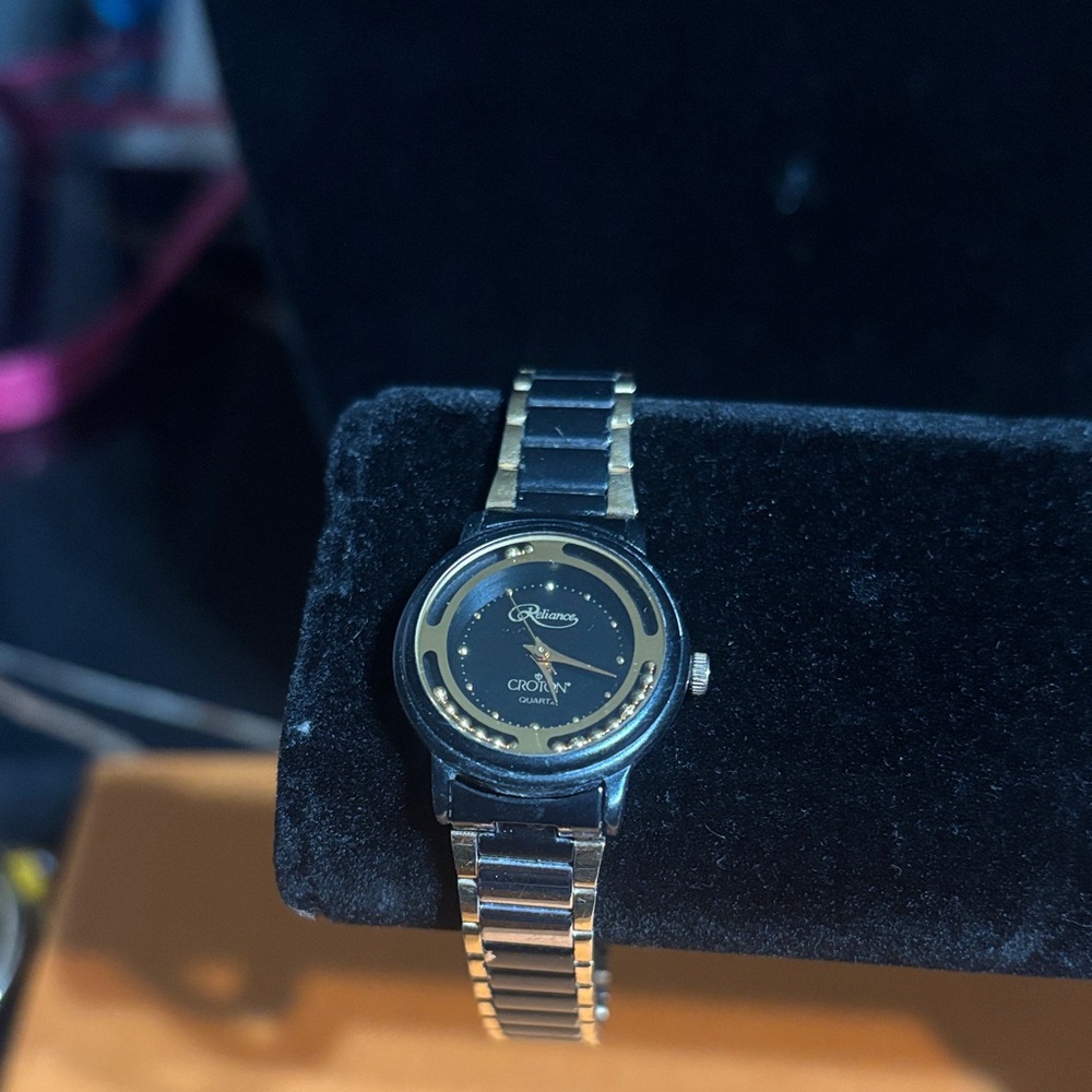 Pre owned Crown Dual-Tone Black and Gold Smartwatch